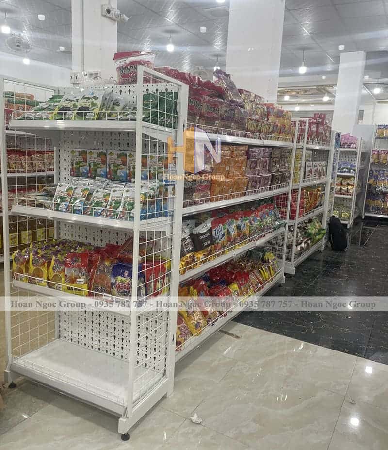 ke sieu thi cua hang tien loi bb mart 12