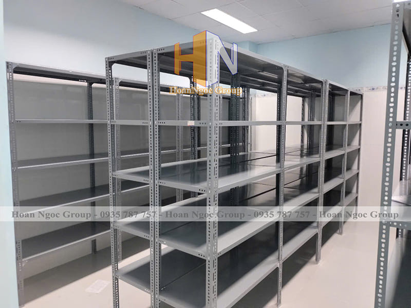 Kệ sắt v lỗ cho Bệnh viện Đa khoa Yersin Nha Trang